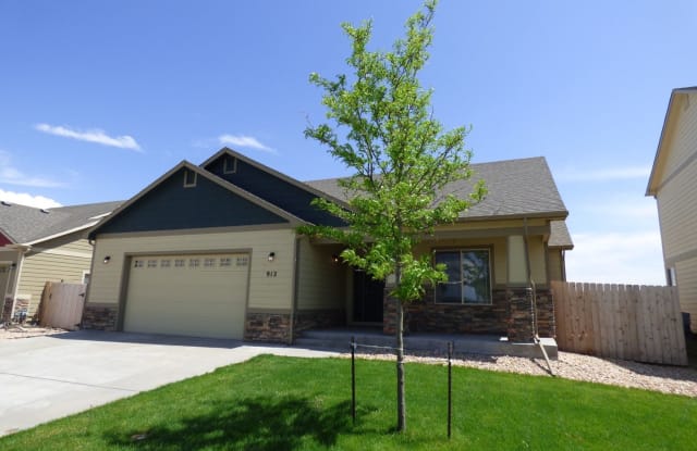 912 Dove Hill Rd. - 912 Dove Hill Road, La Salle, CO 80645