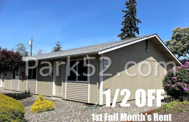 1/2 OFF 1st Month! 2 Bedroom 1 Bathroom Duplex in Tacoma- 4318 S Alder St photos photos