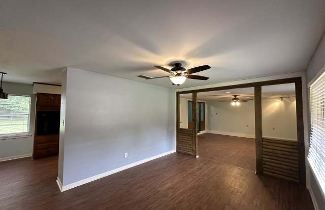 11 Camelia Drive Gallery 3