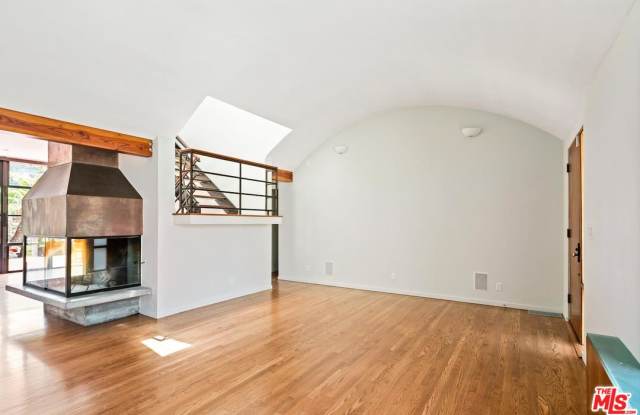 314 MESA Road Gallery 3