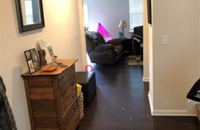 129 Eden Avenue Gallery 2
