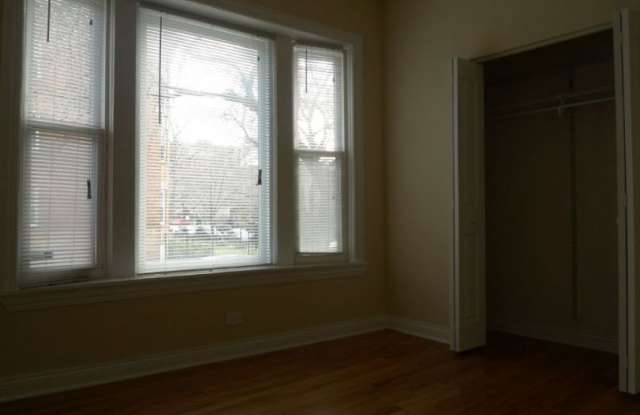 4701 N Malden St # 4701-1 Gallery 2