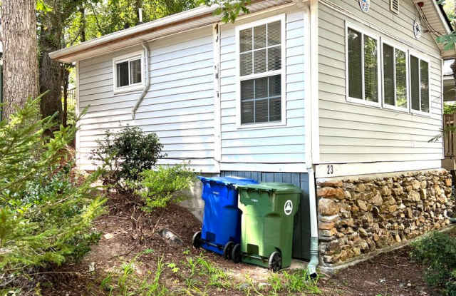 1 Bedroom cottage, great Asheville location! - 23 Cottage Drive, Asheville, NC 28805