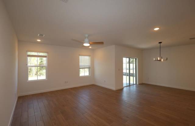 2923 TRIANGLE Road SE Gallery 3