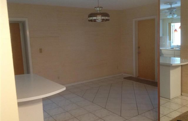 7104 WRENWOOD CIRCLE Gallery 3