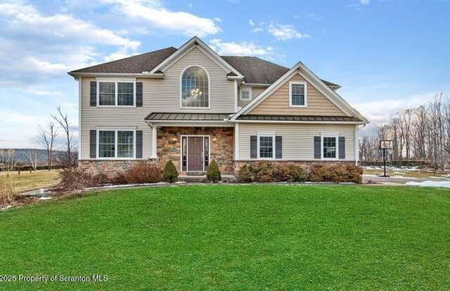 1002 Circle Green Drive - 1002 Circle Green Drive, Lackawanna County, PA 18411