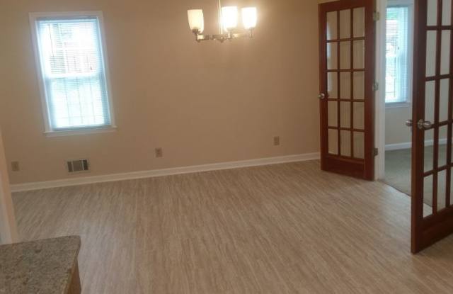 1976 Kimberly Rd. Gallery 4