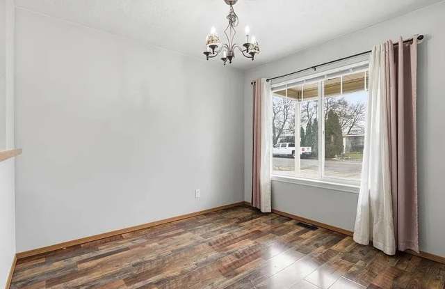 Charming 3 Bed, 1 Bath House in Airway Heights! *SPECIAL: $700 OFF!* Gallery 3