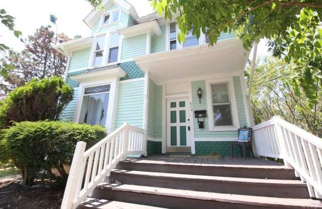 674 Saint Charles Street unit: Upper photos photos