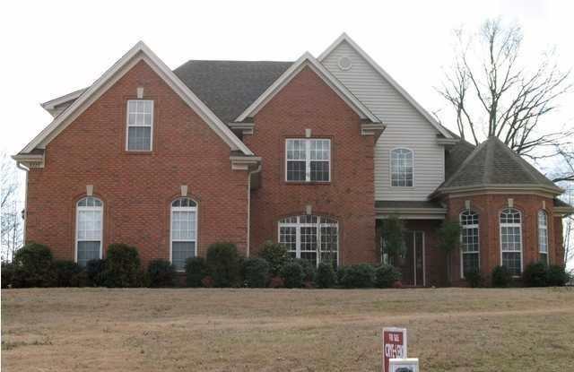 Olive Branch - 5 Bedrooms (or 4 Bedrooms  1 - 29' x 12' Game Room), 3 Full Baths, 3 Car Garage on 1.32 Acre Lot! photos photos