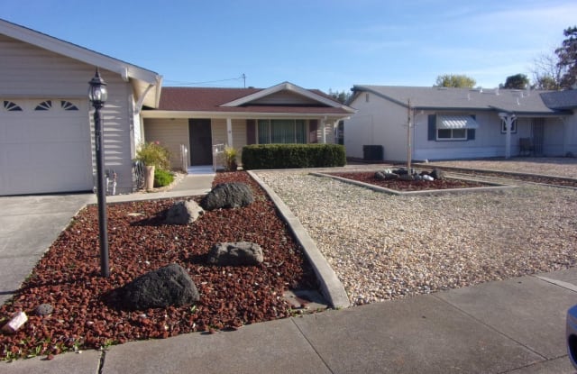 127 Lassen Cir. Vacaville, CA 95687 - 127 Lassen Circle, Vacaville, CA 95687