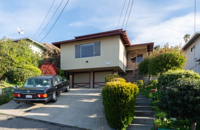 16728 Winding Blvd - 16728 Winding Boulevard, Castro Valley, CA 94578
