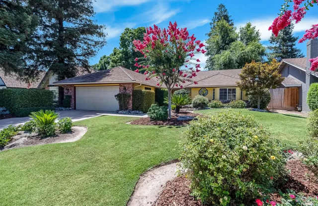 Coming Soon! Beautiful Home for Rent in NW Visalia. - 4933 West Grove Avenue, Visalia, CA 93291