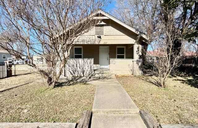 2429 East 1st Street - 2429 East 1st Street, Tulsa, OK 74104