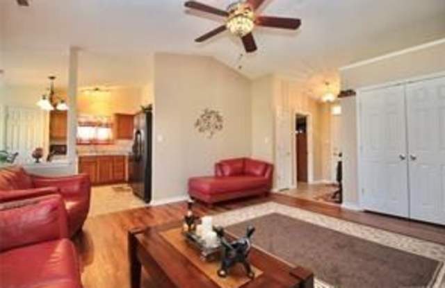 13105 Planters Row Drive Gallery 3