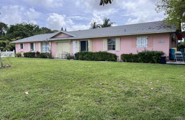 2651 SE 2nd Street - A photos photos