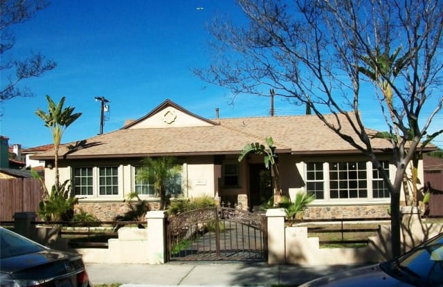 19221 Oxnard Street - 19221 W Oxnard St, Los Angeles, CA 91356