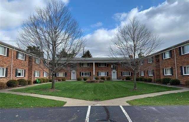 31831 GRAND RIVER Avenue - 31831 Grand River Avenue, Farmington, MI 48336