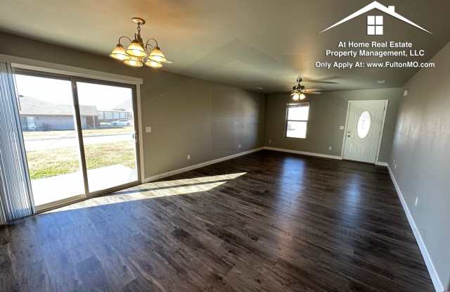 515 Commons Drive Gallery 2