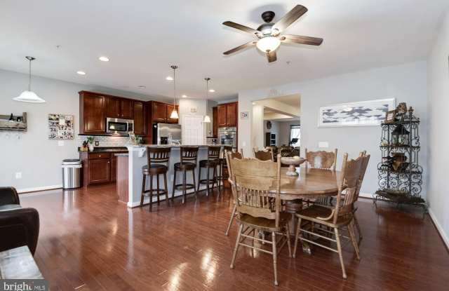 43863 CENTERGATE DRIVE - 43863 Centergate Drive, Moorefield Station, VA 20148