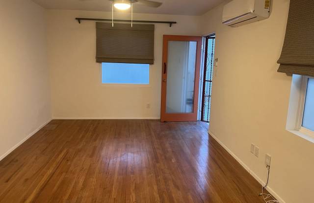 2946 Kalmia Street Gallery 3