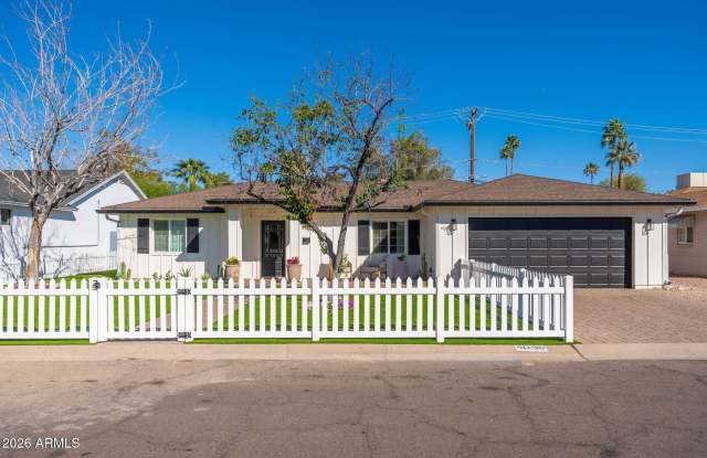 4030 E FAIRMOUNT Avenue photos photos