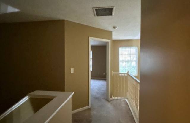 9157 Walker Park Drive Gallery 3