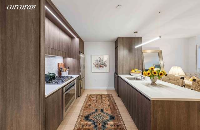 525 W 52nd Street Gallery 3