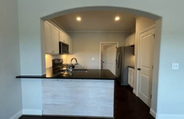 4238 Lennox Drive Gallery 3