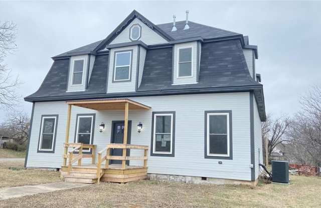 Remodeled 5 bedroom home in Mcloud! photos photos