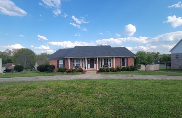 612 Kingston Drive - 612 Kingston Drive, Clarksville, TN 37042