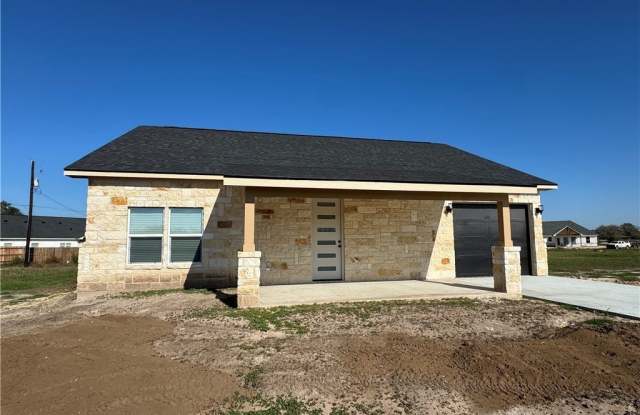 318 Warehouse Road - 318 Warehouse Road, Quail Creek, TX 77905