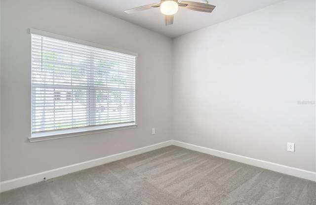 16876 CASTORO Drive Gallery 4