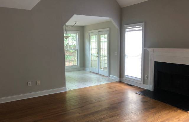 624 Breezy Hollow Gallery 3