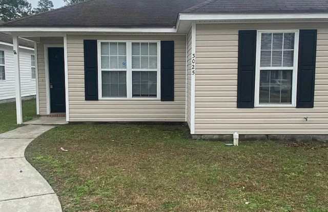 Charming 3BR/2BA home in Valdosta photos photos