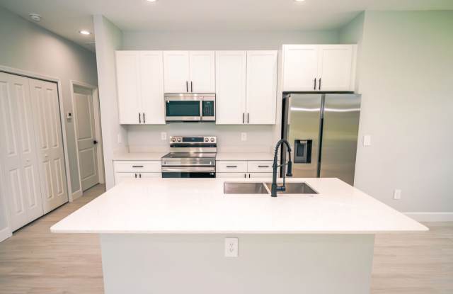 1103 St Tropez Ct Gallery 2