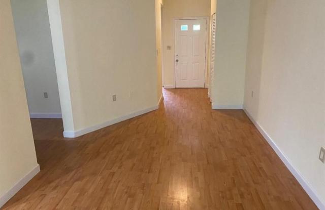 19202 Glenmoor Dr Gallery 4