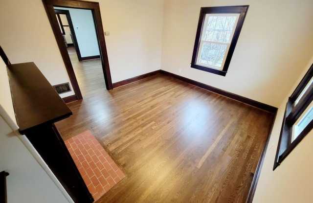 Great 2 Bed 1 Bath in Burlington! Gallery 4