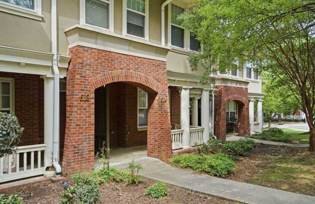 Uptown Charlotte Townhome with Dual Primary Suites photos photos Uptown Charlotte Townhome with Dual Primary Suites photos photos