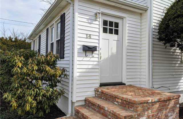 14 Pleasant Avenue Gallery 2