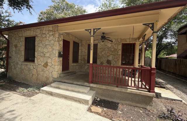 139 THOMAS JEFFERSON DR Gallery 2