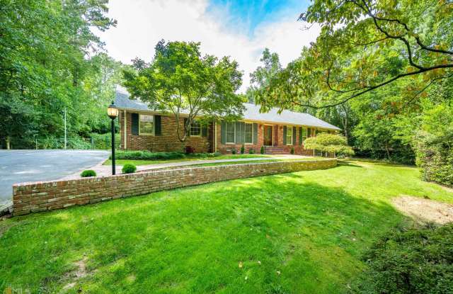 5636 Roberts Drive Gallery 2