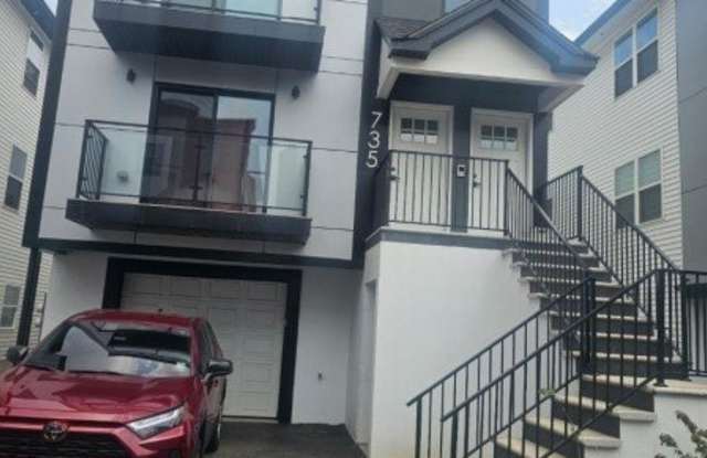 735 Seaport Dr photos photos