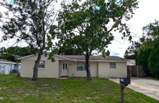 NEWLY RENOVATED 3bed, 2bath LARGE home with a fenced in yard... schedule your tour today! photos photos NEWLY RENOVATED 3bed, 2bath LARGE home with a fenced in yard... schedule your tour today! photos photos
