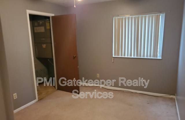 7226 Creekview Dr photos photos