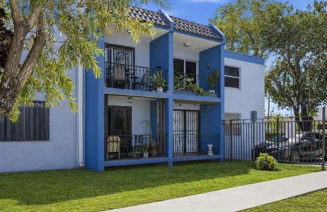 3001 SW 2nd St photos photos