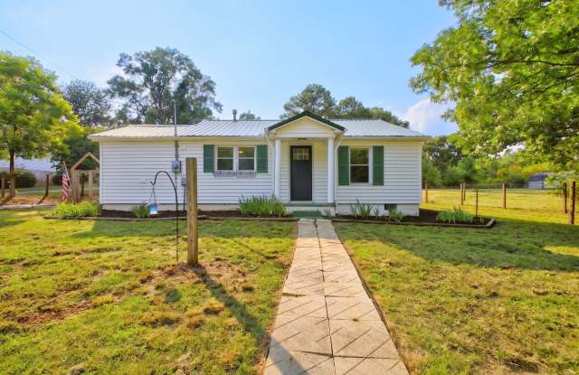 611 Holston Creek Church Road Gallery 4
