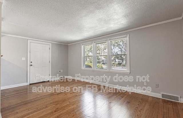 325 E. 28th Ave Gallery 4