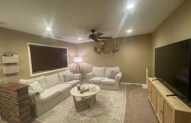 2806 Ridge Ct photos photos