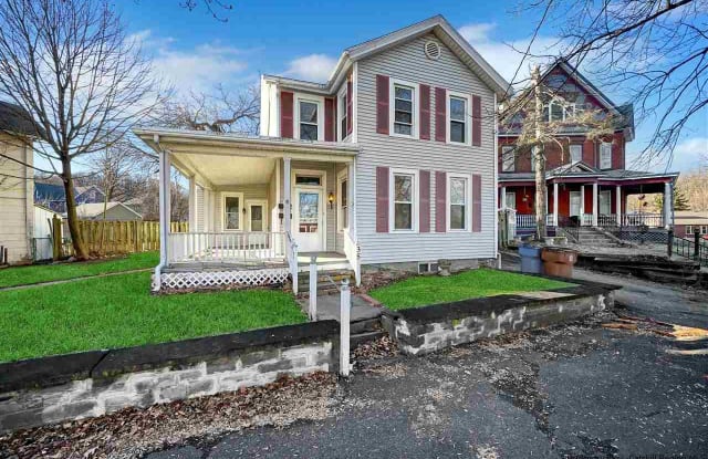 35 Grove Street - 35 Grove Street, Kingston, NY 12401